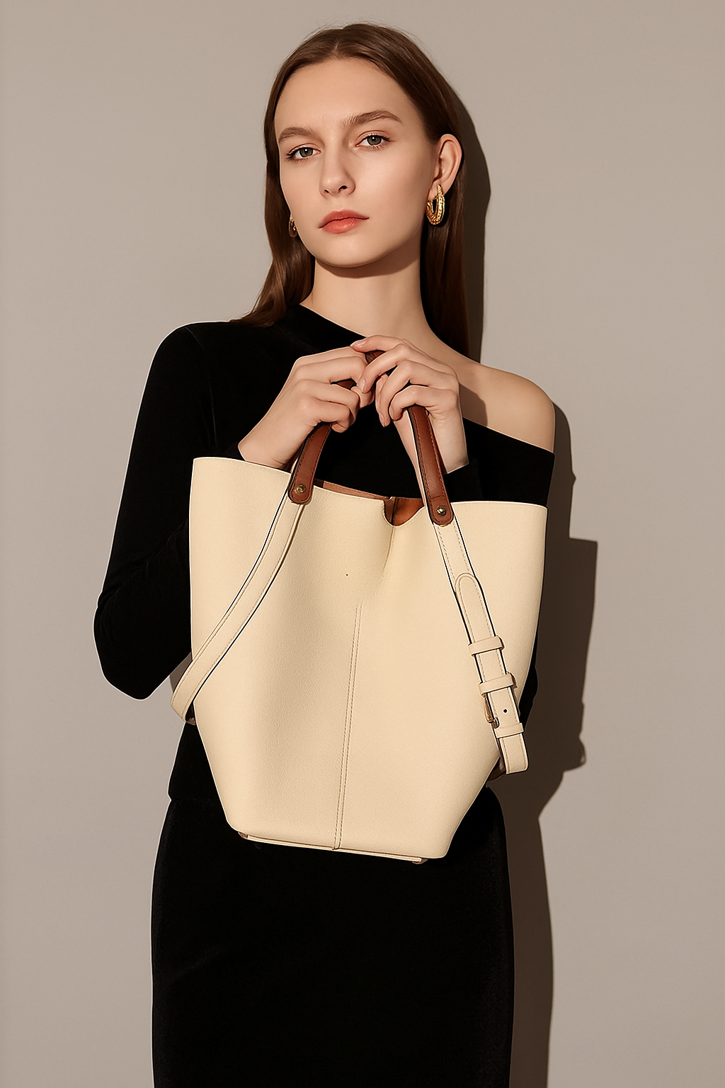 Amara Tote White