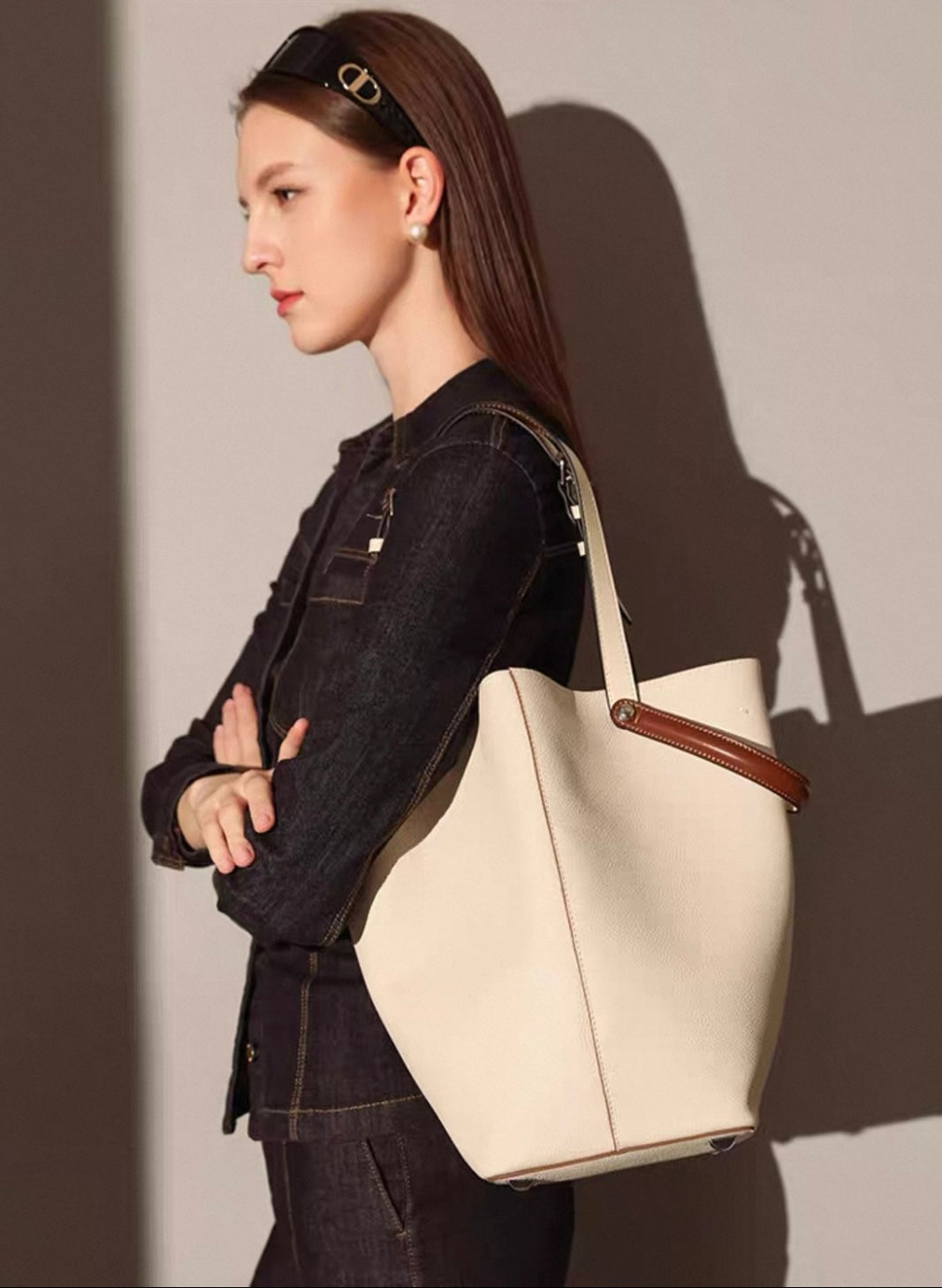 Amara Tote White